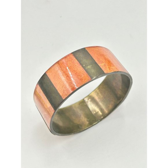 Vintage Apple Coral Sponge Coral Inlay Brass Bangle Bracelet Wide Ethnic Jewelry - Picture 6 of 8